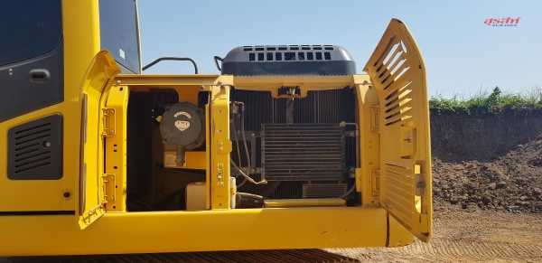 ขายรถแบคโฮ KOMATSU PC200-8 ใช้งาน 6 พันชั่วโมง สภาพเทพบุตร ขายรถแบคโฮ KOMATSU PC200-8 ใช้งาน 6 พันชั่วโมง สภาพเทพบุตร