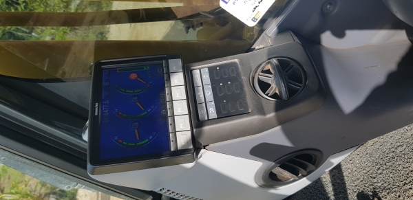 รถแบคโฮ KOMATSU PC200-8M0 ซีเรียลสูง กล้องหลัง ใช้งานเพียง 6 พันชั่วโมง (PM 7 พันชั่วโมง) สภาพเทพบุตร รถแบคโฮ KOMATSU PC200-8M0 ซีเรียลสูง กล้องหลัง ใช้งานเพียง 6 พันชั่วโมง (PM 7 พันชั่วโมง) สภาพเทพบุตร