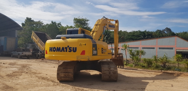รถแบคโฮ KOMATSU PC200-8M0 ซีเรียลสูง กล้องหลัง ใช้งานเพียง 6 พันชั่วโมง (PM 7 พันชั่วโมง) สภาพเทพบุตร รถแบคโฮ KOMATSU PC200-8M0 ซีเรียลสูง กล้องหลัง ใช้งานเพียง 6 พันชั่วโมง (PM 7 พันชั่วโมง) สภาพเทพบุตร