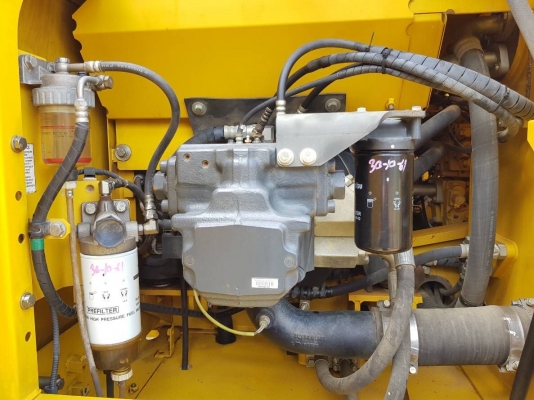 ขายรถแบคโฮ KOMATSU PC200-8 ใช้งานเพียง 7 พันชั่วโมง สภาพนางฟ้า ขายรถแบคโฮ KOMATSU PC200-8 ใช้งานเพียง 7 พันชั่วโมง สภาพนางฟ้า