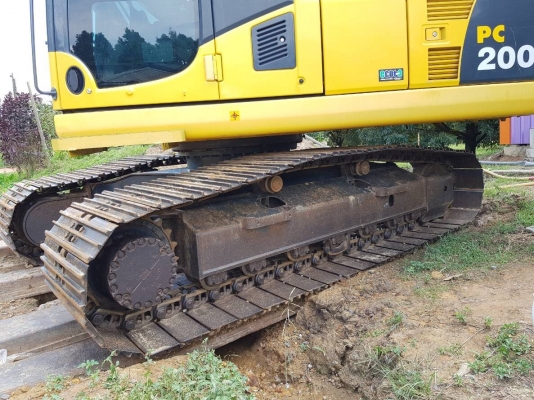 ขายรถแบคโฮ KOMATSU PC200-8 ใช้งานเพียง 7 พันชั่วโมง สภาพนางฟ้า ขายรถแบคโฮ KOMATSU PC200-8 ใช้งานเพียง 7 พันชั่วโมง สภาพนางฟ้า