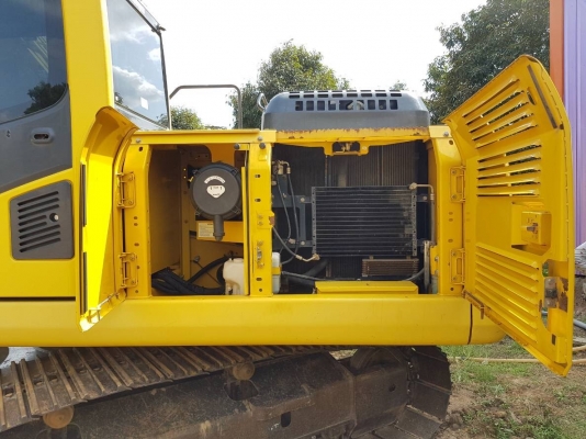 ขายรถแบคโฮ KOMATSU PC200-8 ใช้งานเพียง 7 พันชั่วโมง สภาพนางฟ้า ขายรถแบคโฮ KOMATSU PC200-8 ใช้งานเพียง 7 พันชั่วโมง สภาพนางฟ้า