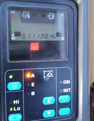 ขายรถแบคโฮ KOMATSU PC200-7 ปี ซีเรียลสูง ใช้งาน 11,xxx ชั่วโมง สภาพเทพบุตร