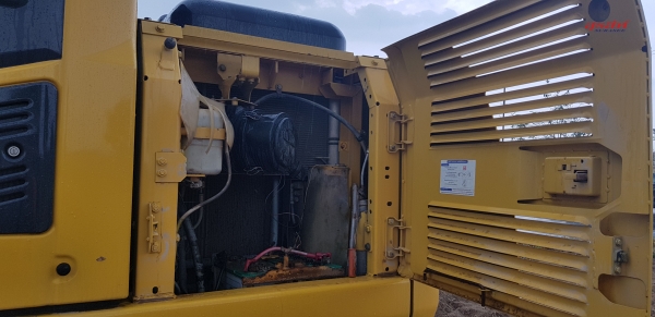 ขายรถแบคโฮ KOMATSU PC130-8 ใช้งาน 9 พันชั่วโมง สภาพนางฟ้า เอกสารเล่มทะเบียน ขายรถแบคโฮ KOMATSU PC130-8 ใช้งาน 9 พันชั่วโมง สภาพนางฟ้า เอกสารเล่มทะเบียน