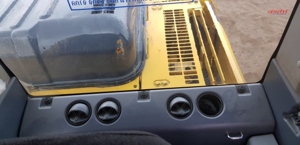 ขายรถแบคโฮ KOMATSU PC130-8 ใช้งาน 9 พันชั่วโมง สภาพนางฟ้า เอกสารเล่มทะเบียน ขายรถแบคโฮ KOMATSU PC130-8 ใช้งาน 9 พันชั่วโมง สภาพนางฟ้า เอกสารเล่มทะเบียน