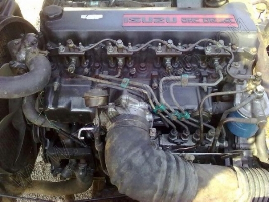 รถบรรทุก 6 ล้อ ยี่ห้อ ISUZU รุ่น NPR