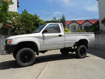 ขาย TOYOTA LN106 2800D