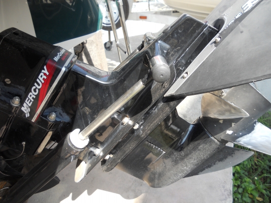 ขายเรือสปีดโบ๊ท MONTEREY 18 ฟุต ขายเรือสปีดโบ๊ท MONTEREY 18 ฟุต