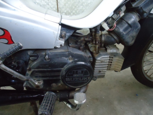 ขาย SUZUKI CRYSTAL สภาพเครื่องดี เครื่องแรงๆ 2จังหวะครับ สตาร์ททีเดียวติด 1,600.- ดีกว่าเดินครับท่าน ขาย SUZUKI CRYSTAL สภาพเครื่องดี เครื่องแรงๆ 2จังหวะครับ สตาร์ททีเดียวติด 1,600.- ดีกว่าเดินครับท่าน