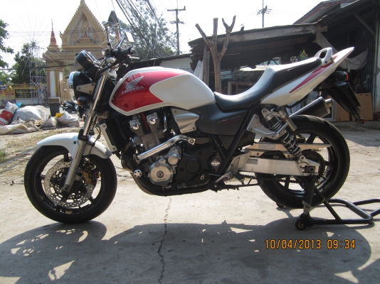 CB1300 ปี04 ทะเบียนโอนขนส่ง รถสีเดิม สวยทั้งคัน สดจากญี่ปุ่น