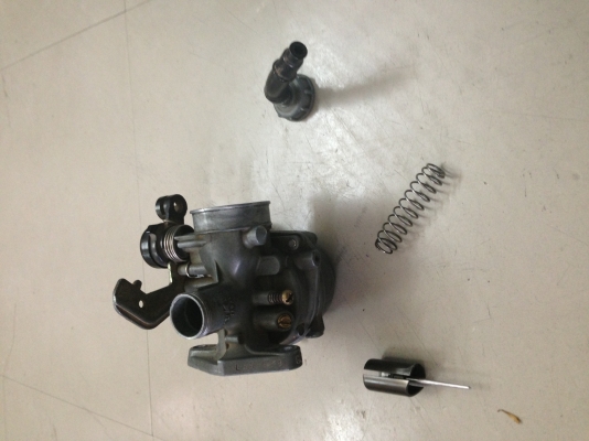 ขายคาบูดรีม100 เเท้ติดรถ ราคา550บาทพร้อมส่งครับ ขายคาบูดรีม100 เเท้ติดรถ ราคา550บาทพร้อมส่งครับ