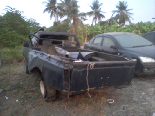 ขาย Nissan Frontier สีน้ำเงิน ตอนเดียวปี 2002