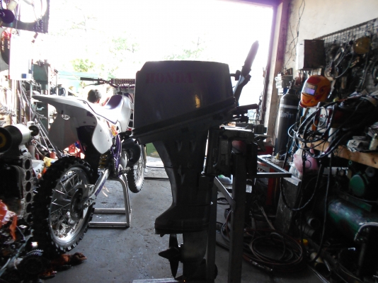 ขาย เครื่องเรือ Honda 8 แรง four stroke สภาพสวย ขาย เครื่องเรือ Honda 8 แรง four stroke สภาพสวย