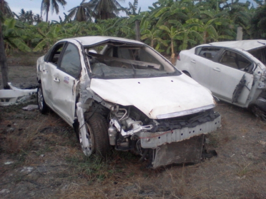 ขายด่วน FROD FOCUS 2.0 สีขาว ปี 2011พร้อมชุดจดทะเบียน ขายด่วน FROD FOCUS 2.0 สีขาว ปี 2011พร้อมชุดจดทะเบียน