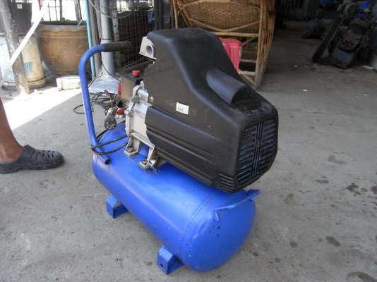 ขายปั้มลมโรตารี่ 1.5 HP. สภาพสวยพร้อมใช้งาน