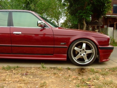 ขาย ! BMW SERIES 5 525i e34 ขาย ! BMW SERIES 5 525i e34