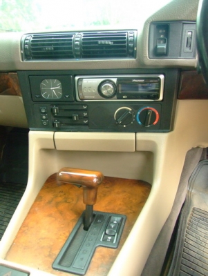 ขาย ! BMW SERIES 5 525i e34 ขาย ! BMW SERIES 5 525i e34