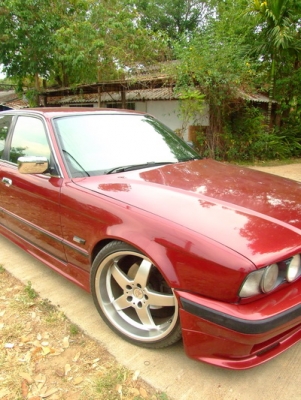 ขาย ! BMW SERIES 5 525i e34 ขาย ! BMW SERIES 5 525i e34