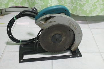 เลื่อยวงเดือนขนาดใบ 9 นิ้ว makita รุ่น N5900B พร้อมใช้งานครับ เลื่อยวงเดือนขนาดใบ 9 นิ้ว makita รุ่น N5900B พร้อมใช้งานครับ