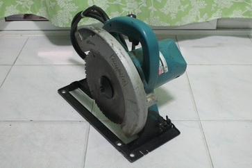 เลื่อยวงเดือนขนาดใบ 9 นิ้ว makita รุ่น N5900B พร้อมใช้งานครับ เลื่อยวงเดือนขนาดใบ 9 นิ้ว makita รุ่น N5900B พร้อมใช้งานครับ