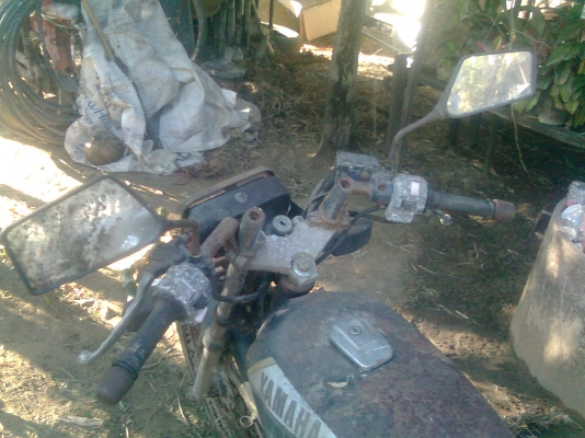 *ลดราคา***yamaha RX Z ของแท้ทั้งคัน หน้ากากใหม่เก่าเก็บให้ด้วย**รถไม่ได้ล้าง