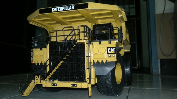 โมเดลรถดั้มยักษ์ เปนโมเดลรถเหมืองที่ใช้ขนถ่านหินขนาดใหญ่ ใหญ่จริง หนักจริง คันใหญ่ ของใหม่นะคับไม่ใช่ของมือ2 สนใจติดต่อสอบถามได้ตลอดคับ เหมาะสำหรับสะสมมาก โมเดลรถดั้มยักษ์ เปนโมเดลรถเหมืองที่ใช้ขนถ่านหินขนาดใหญ่ ใหญ่จริง หนักจริง คันใหญ่ ของใหม่นะคับไม่ใช่ของมือ2 สนใจติดต่อสอบถามได้ตลอดคับ เหมาะสำหรับสะสมมาก