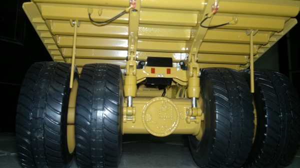 โมเดลรถดั้มยักษ์ เปนโมเดลรถเหมืองที่ใช้ขนถ่านหินขนาดใหญ่ ใหญ่จริง หนักจริง คันใหญ่ ของใหม่นะคับไม่ใช่ของมือ2 สนใจติดต่อสอบถามได้ตลอดคับ เหมาะสำหรับสะสมมาก โมเดลรถดั้มยักษ์ เปนโมเดลรถเหมืองที่ใช้ขนถ่านหินขนาดใหญ่ ใหญ่จริง หนักจริง คันใหญ่ ของใหม่นะคับไม่ใช่ของมือ2 สนใจติดต่อสอบถามได้ตลอดคับ เหมาะสำหรับสะสมมาก