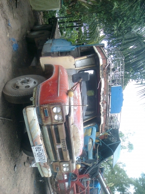 ขายสิบล้อ ราคาคุยกันได้