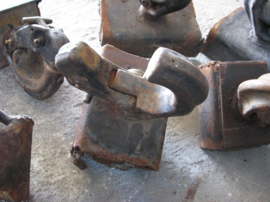 ปากนกแก้ว ลากรถครับ ปากนกแก้ว ลากรถครับ