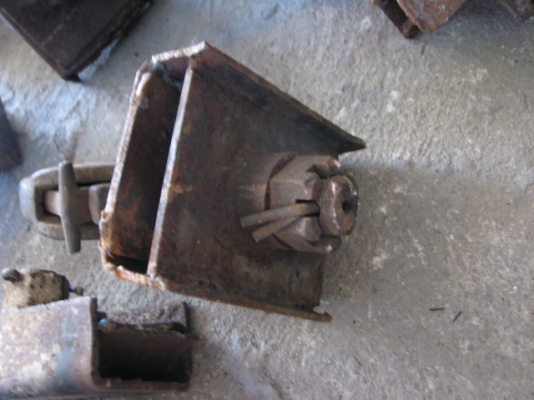 ปากนกแก้ว ลากรถครับ