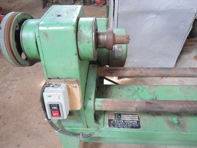 ขายเครื่องกลึงไม้ราคาถูกๆๆ