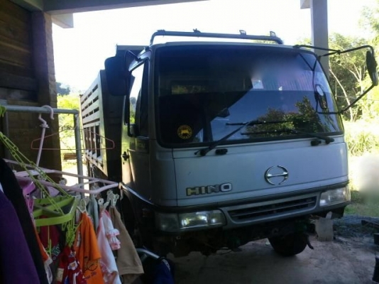 รถฮีโน่ 6 ล้อดั๊ม 145 แรงม้า ปี 42  สนใจติดต่อ 081 - 6079515