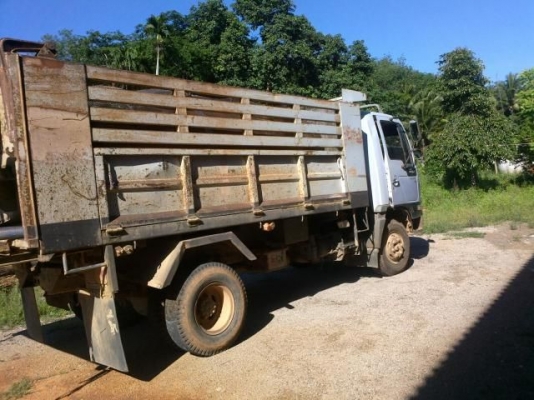 รถฮีโน่ 6 ล้อดั๊ม 145 แรงม้า ปี 42  สนใจติดต่อ 081 - 6079515