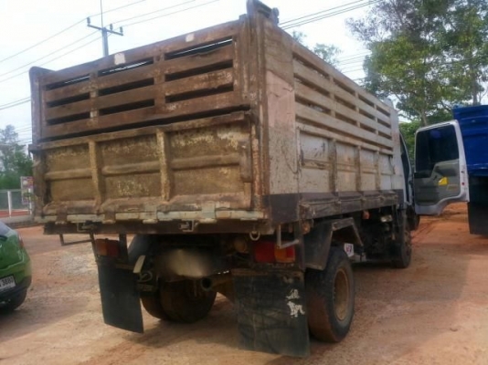 รถฮีโน่ 6 ล้อดั๊ม 145 แรงม้า ปี 42  สนใจติดต่อ 081 - 6079515