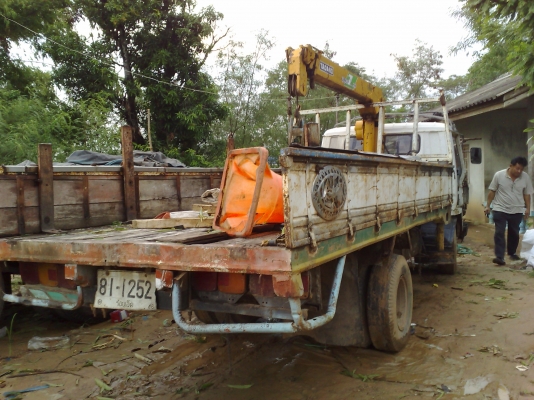 ขายรถ 6 ล้อติดเครนTANANO 2.5 ตัน MITSUBISHI CANTER 100 แรงเครื่องดีคัสซีสวยทะเบียนพร้อมประตูครบ