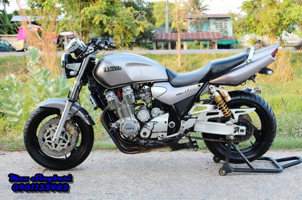 แม็กสิงห์บุรี//YAMAHA XJR1300 CC ปี00 สีเดิมๆ แต่งเพียบท่อไทเทเนียม อินวอย+สรรพาสมิตร 119000