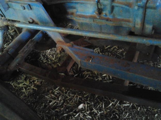 ***ขายแล้วครับขอบคุณ Truck2hand ขายรถไถFORD77 T3ท้ายใหญ่ๆ ของ6600 เครื่องดี ติดง่าย แรงดี เกียร์ดีเข้าง่าย แขนสภาพดีไม่มีปะ ไม่มีดาม ปั๊มแรงดี พร้อมอุปกรณ์3ชิ้น ใบดัน ผาน3 ผาน 6 CMT สภาพดีพร้อมใช้ ยางดี เอกสารซื้อขาย พร้อมใช้พร้อมลุยงาน ราคาต่อรองได้ครับ