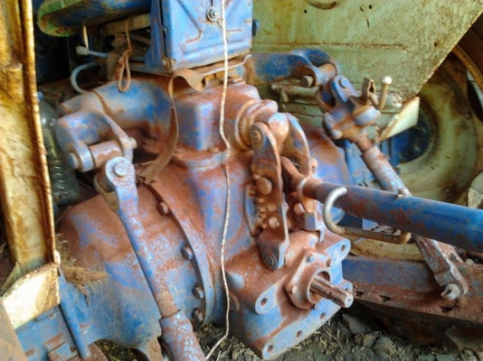 ***ขายแล้วครับขอบคุณ Truck2hand ขายรถไถFORD77 T3ท้ายใหญ่ๆ ของ6600 เครื่องดี ติดง่าย แรงดี เกียร์ดีเข้าง่าย แขนสภาพดีไม่มีปะ ไม่มีดาม ปั๊มแรงดี พร้อมอุปกรณ์3ชิ้น ใบดัน ผาน3 ผาน 6 CMT สภาพดีพร้อมใช้ ยางดี เอกสารซื้อขาย พร้อมใช้พร้อมลุยงาน ราคาต่อรองได้ครับ