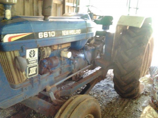 ***ขายแล้วครับขอบคุณ Truck2hand ขายรถไถFORD77 T3ท้ายใหญ่ๆ ของ6600 เครื่องดี ติดง่าย แรงดี เกียร์ดีเข้าง่าย แขนสภาพดีไม่มีปะ ไม่มีดาม ปั๊มแรงดี พร้อมอุปกรณ์3ชิ้น ใบดัน ผาน3 ผาน 6 CMT สภาพดีพร้อมใช้ ยางดี เอกสารซื้อขาย พร้อมใช้พร้อมลุยงาน ราคาต่อรองได้ครับ