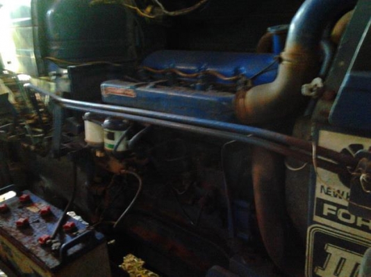 ***ขายแล้วครับขอบคุณ Truck2hand ขายรถไถFORD77 T3ท้ายใหญ่ๆ ของ6600 เครื่องดี ติดง่าย แรงดี เกียร์ดีเข้าง่าย แขนสภาพดีไม่มีปะ ไม่มีดาม ปั๊มแรงดี พร้อมอุปกรณ์3ชิ้น ใบดัน ผาน3 ผาน 6 CMT สภาพดีพร้อมใช้ ยางดี เอกสารซื้อขาย พร้อมใช้พร้อมลุยงาน ราคาต่อรองได้ครับ