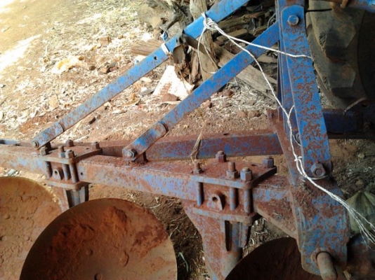 ***ขายแล้วครับขอบคุณ Truck2hand ขายรถไถFORD77 T3ท้ายใหญ่ๆ ของ6600 เครื่องดี ติดง่าย แรงดี เกียร์ดีเข้าง่าย แขนสภาพดีไม่มีปะ ไม่มีดาม ปั๊มแรงดี พร้อมอุปกรณ์3ชิ้น ใบดัน ผาน3 ผาน 6 CMT สภาพดีพร้อมใช้ ยางดี เอกสารซื้อขาย พร้อมใช้พร้อมลุยงาน ราคาต่อรองได้ครับ