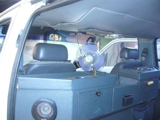 ขายรถตู้บ้าน