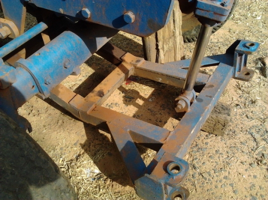 ***ขายแล้วครับขอบคุณ Truck2hand ขาย รถไถ FORD 77 T5 ท้ายใหญ่ๆของ6600 ฟิตใหม่ เครื่องใหญ่แห้งๆ แรงดีติดง่าย เกียร์ดีเข้าง่าย แขนสภาพสวยไม่ปะไม่ดาม ระบบไฮฯ ดีไม่แตกไม่รั่ว ระบบไฟครบ ทำงานไม่มีโหลด พร้อมอุปกรณ์2ชิ้น สภาพสวยพร้อมใช้ ใบดัน ผาน3   เอกสารเล่มทะเ