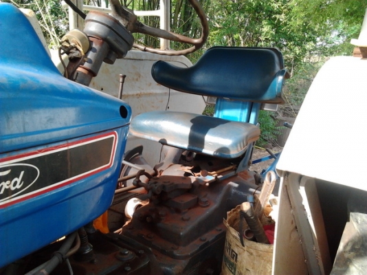 ***ขายแล้วครับขอบคุณ Truck2hand ขาย รถไถ FORD 77 T5 ท้ายใหญ่ๆของ6600 ฟิตใหม่ เครื่องใหญ่แห้งๆ แรงดีติดง่าย เกียร์ดีเข้าง่าย แขนสภาพสวยไม่ปะไม่ดาม ระบบไฮฯ ดีไม่แตกไม่รั่ว ระบบไฟครบ ทำงานไม่มีโหลด พร้อมอุปกรณ์2ชิ้น สภาพสวยพร้อมใช้ ใบดัน ผาน3   เอกสารเล่มทะเ