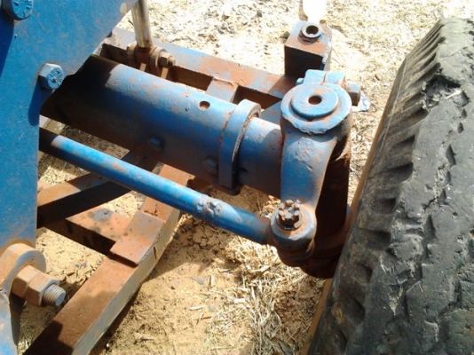 ***ขายแล้วครับขอบคุณ Truck2hand ขาย รถไถ FORD 77 T5 ท้ายใหญ่ๆของ6600 ฟิตใหม่ เครื่องใหญ่แห้งๆ แรงดีติดง่าย เกียร์ดีเข้าง่าย แขนสภาพสวยไม่ปะไม่ดาม ระบบไฮฯ ดีไม่แตกไม่รั่ว ระบบไฟครบ ทำงานไม่มีโหลด พร้อมอุปกรณ์2ชิ้น สภาพสวยพร้อมใช้ ใบดัน ผาน3   เอกสารเล่มทะเ