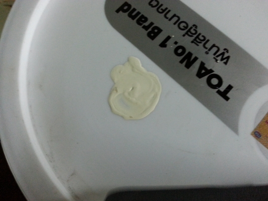 ขายสีน้ำอะครีลิคแท้100\%สำหรับทาภายนอกและภายในชนิดกึ่งเงาเช็ดได้ราคาถูกๆ