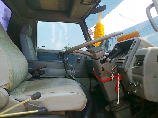 ขายด่วน..รถหกล้อ HINO FC ปี38 กระจกไฟฟ้า รถสวย มีทะเบียนครบ.