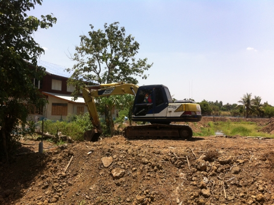 ขายด่วน KOBELCO  SK 100-1  มาร์คทรี เก่าไทย   สภาพดี  ไฟฟ้าครบ  เครื่องปั้มดี  ใบแทรค 70