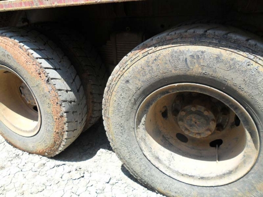 Mitsubishi FN527 M Mitsubishi FN527 M