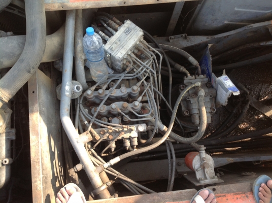 เจ๊อ้อย เเม็คโค ขายถูกโทรเลย     HlTACHl  Zx200